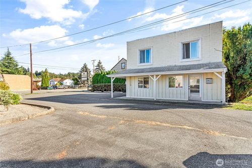 1115 S 2nd St, Mount Vernon, WA, 98273-4208 | Card Image