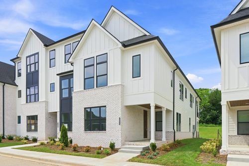 2093 Conductor Ln, Thompsons Station, TN, 37179-2941 | Card Image