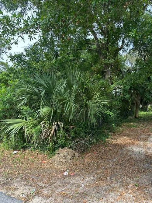 117 Bass Ave Sw, Fort Walton Beach, FL, 32548-5357 | Card Image