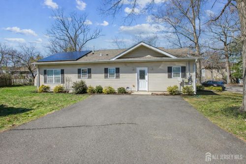 3 Newark Ave, Spotswood, NJ, 08884-1611 | Card Image