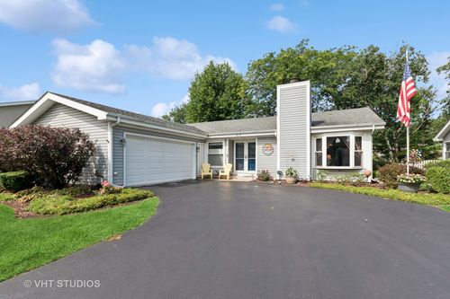 213 Plymouth Ln, Bolingbrook, IL, 60440-1922 | Card Image