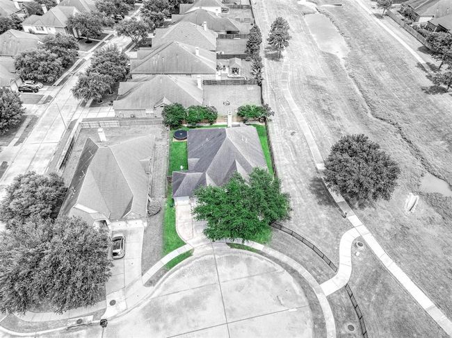 2313 Lilac Breeze Ln, House other with 4 bedrooms, 2 bathrooms and 3 parking in Pearland TX | Image 38
