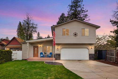 4028 E 28th Ave, Spokane, WA, 99223-5717 | Card Image