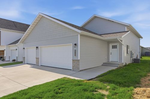 6722 70th Ave S, Horace, ND, 58047-9575 | Card Image