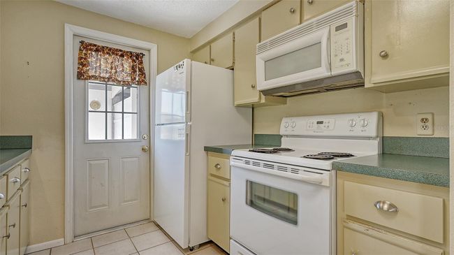 Q-15 - 513 Circlewood Drive, Condo with 2 bedrooms, 2 bathrooms and null parking in Venice FL | Image 11