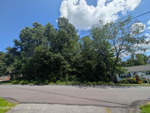 113 Sunset St, Archbald, PA, 18403-1993 | Card Image