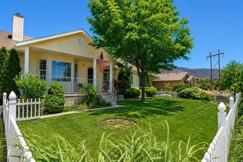 4550 N Pioneer Dr, Enoch, UT, 84721-9806 | Card Image