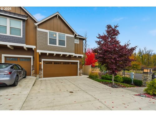 1941 Nw Sage St, Camas, WA, 98607-8432 | Card Image