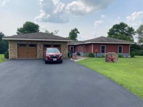 135 Andrus St, Malone, NY, 12953-9770 | Card Image