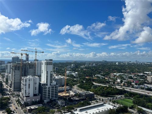 apt-2914-185 Sw 7th St, Miami, FL, 33130-2980 | Card Image