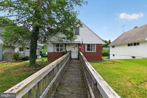 2729 Chesley Ave, BALTIMORE, MD, 21234-7622 | Card Image