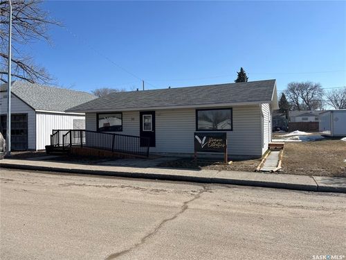 ne-90 1st St Sw, Wadena, SK, S0A4J0 | Card Image