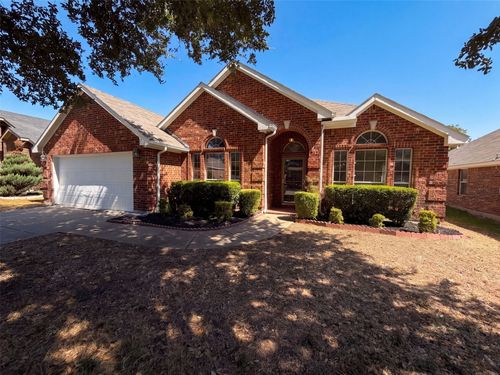 8526 Vista Grande Dr, Dallas, TX, 75249-4015 | Card Image