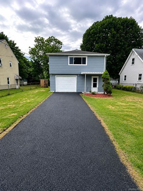 9 Carmichael Road, Binghamton, NY, 13901 | Card Image