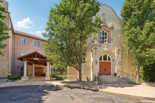 3112-N51W34861 Wisconsin Avenue, Oconomowoc, WI, 53069 | Card Image