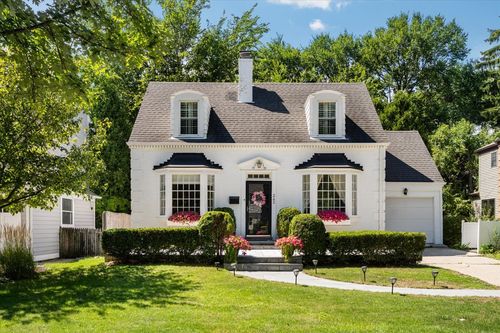 342 Latrobe Ave, Northfield, IL, 60093-3519 | Card Image