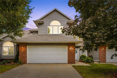 1342 Oxford Pl, Iowa City, IA, 52240-2864 | Card Image