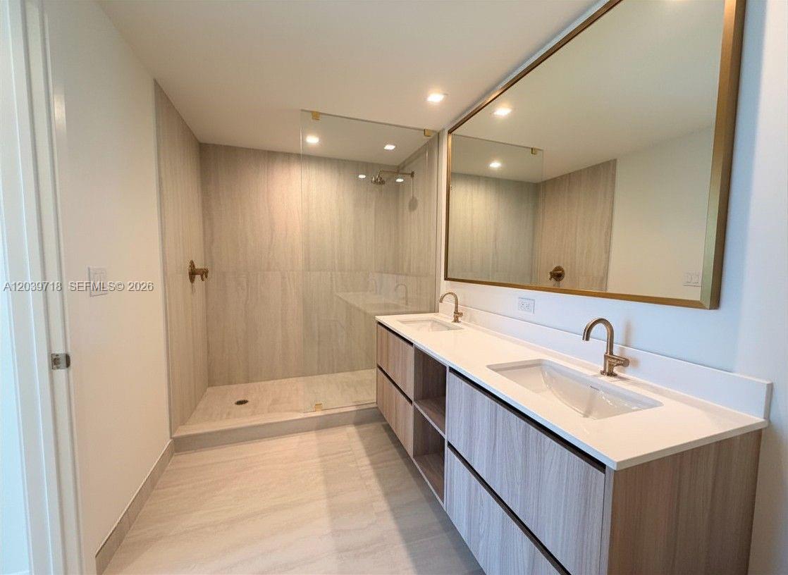 Residential Lease in Miami 4