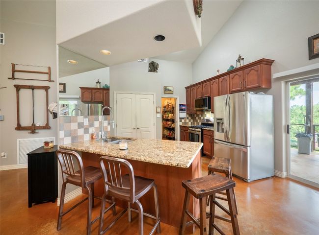 209 Old Sayers Rd, House other with 3 bedrooms, 2 bathrooms and 4 parking in Elgin TX | Image 13
