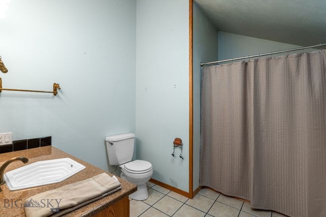 Full Bathroom guest quarters | Image 53