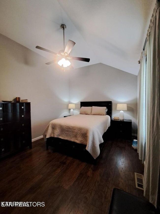 221 Kaysprings Cir, House other with 3 bedrooms, 2 bathrooms and null parking in Jacksboro TN | Image 11