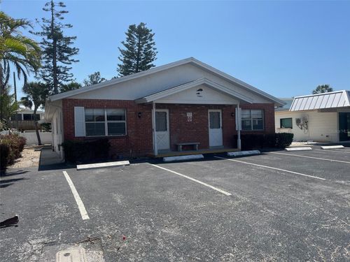360 81st Ave, ST PETE BEACH, FL, 33706-1631 | Card Image