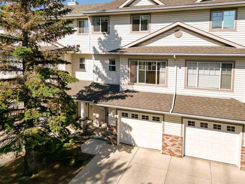 28 Country Hills Cove Nw, Calgary, AB, T3K5G8 | Card Image