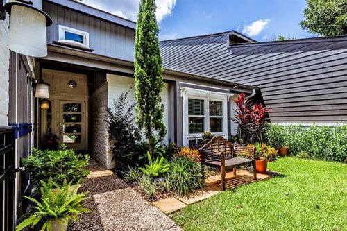 1516 Green Briar Dr, Huntsville, TX, 77340 | Card Image