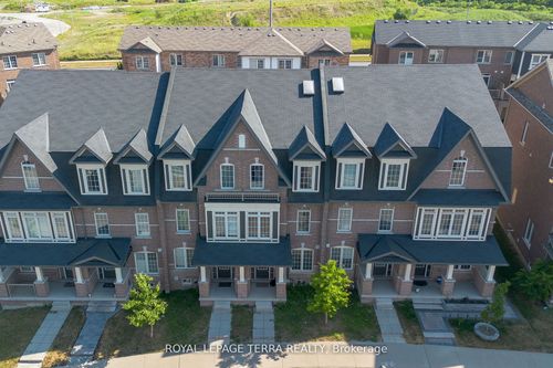 8 Graywardine Lane, Ajax, ON, L1Z0R9 | Card Image
