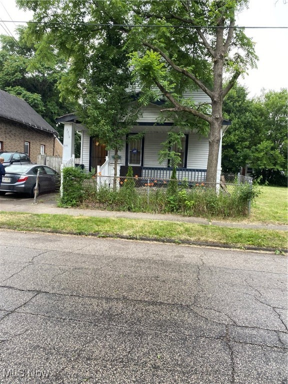 58th St, Cleveland, OH 44102