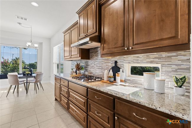 Kitchen | Image 12