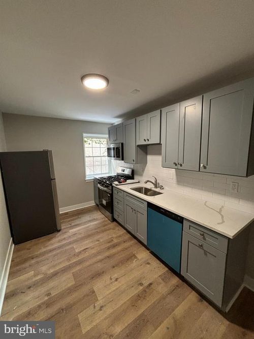 ab-18 W 5th Street, MEDIA, PA, 19063 | Card Image