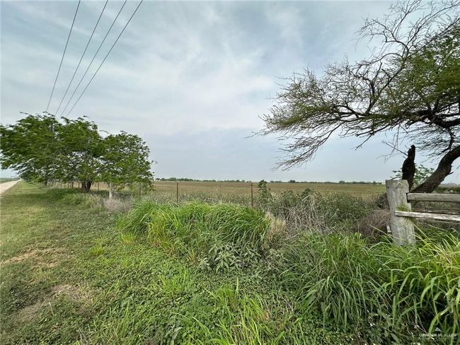 View of yard featuring a rural view | Image 5