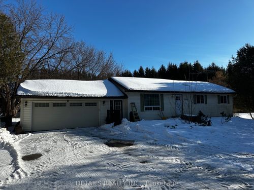 2208 N Fitzroy Street N, Carp - Dunrobin - Huntley - Fitzroy and Area, ON, K0A1X0 | Card Image