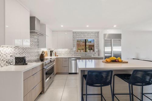 f14-2696 S Sierra Madre, Palm Springs, CA, 92264-9465 | Card Image