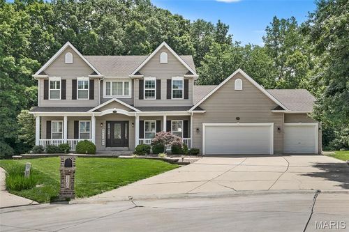 1100 Cypress Point Dr, O Fallon, MO, 63366-5581 | Card Image
