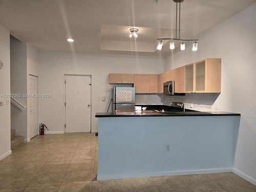 th105-140 S Dixie Highway, Hollywood, FL, 33020 | Card Image