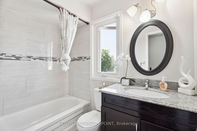 67 Hartrick Pl, House other with 4 bedrooms, 3 bathrooms and 3 parking in Whitby ON | Image 31