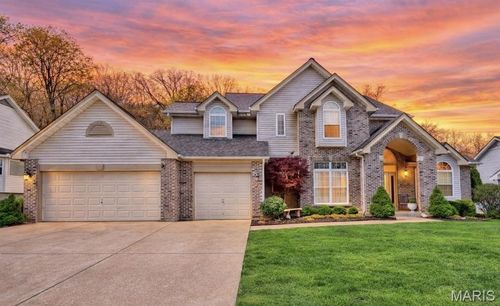 717 Southern Hills Dr, Eureka, MO, 63025-3610 | Card Image