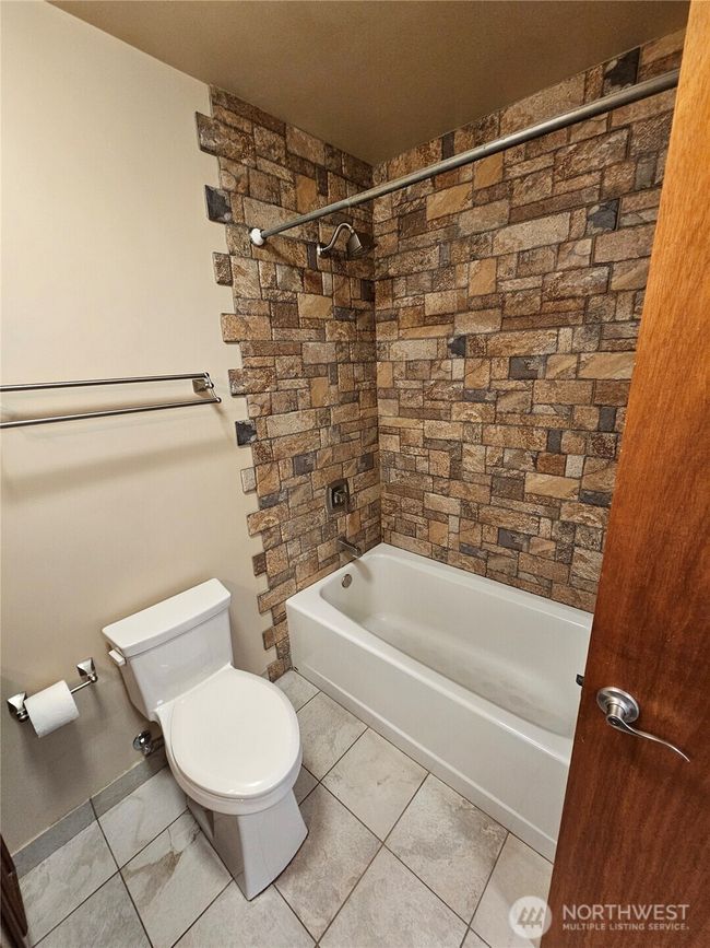 33601 Us Highway 97, House other with 4 bedrooms, 4 bathrooms and null parking in Oroville WA | Image 13