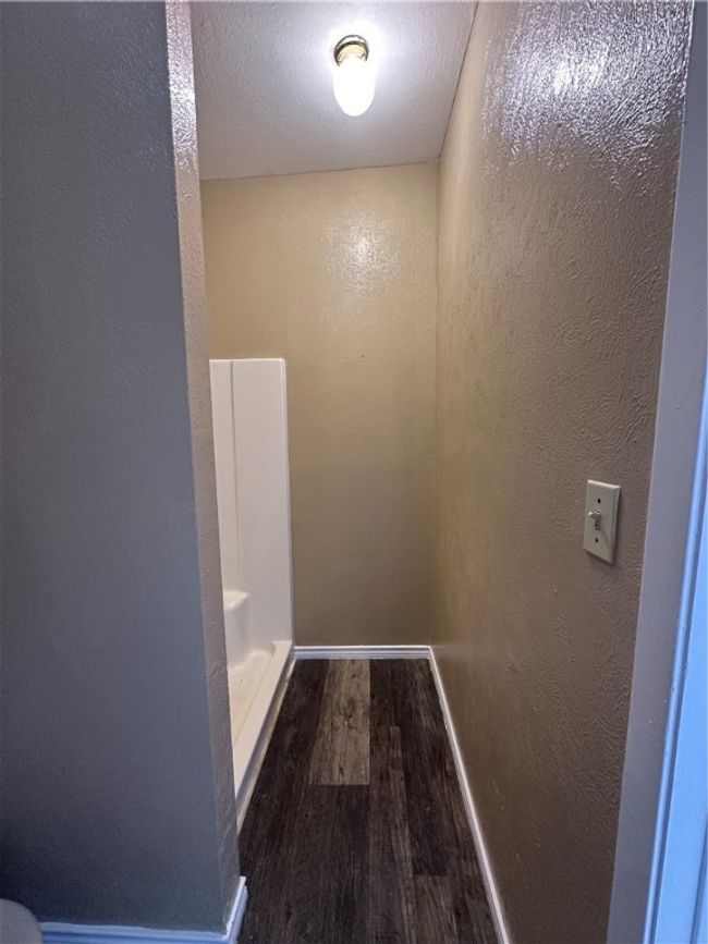 A - 616 Hall St, House attached with 4 bedrooms, 2 bathrooms and null parking in Sinton TX | Image 32
