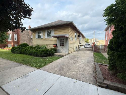 2627 S 60th Ct, Cicero, IL, 60804-3033 | Card Image