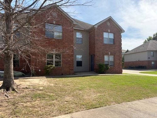 10800 Frenchmen Loop, North Little Rock, AR, 72113-7145 | Card Image