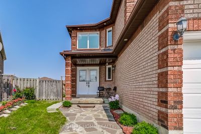 5276 Floral Hill Cres, House other with 4 bedrooms, 5 bathrooms and 5 parking in Mississauga ON | Image 2