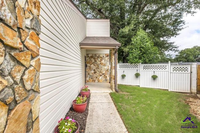 207 Atrium Ct, House other with 3 bedrooms, 2 bathrooms and null parking in Warner Robins GA | Image 6