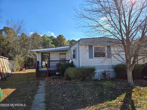 35 Boxwood Dr, Jackson, NJ, 08527-3504 | Card Image