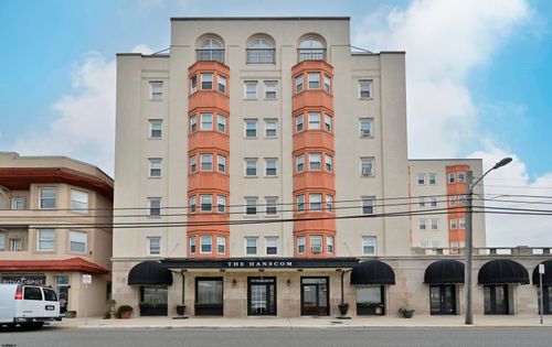 511-807 E 8th St, Ocean City, NJ, 08226-3747 | Card Image