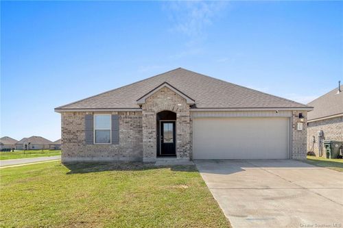 3764 Red Tailed Hawk Dr, Lake Charles, LA, 70615-5228 | Card Image