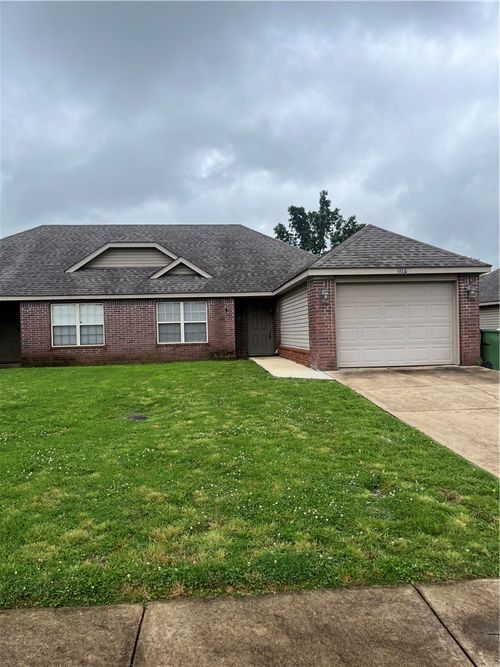 914 Post Road, Rogers, AR, 72758 | Card Image