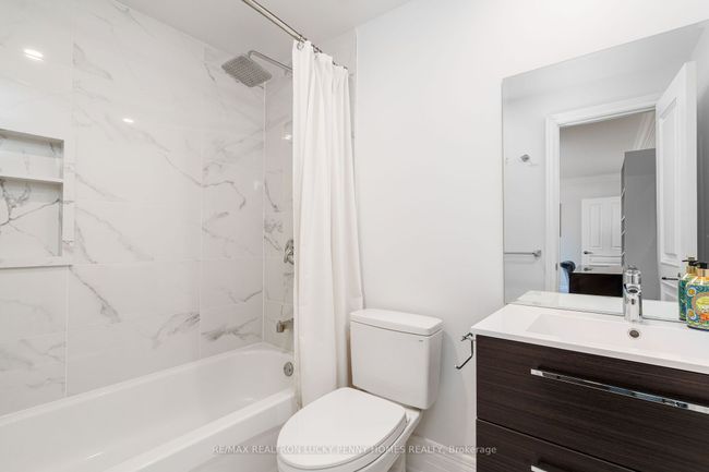 35 Cachet Pky, House other with 5 bedrooms, 6 bathrooms and 10 parking in Markham ON | Image 37